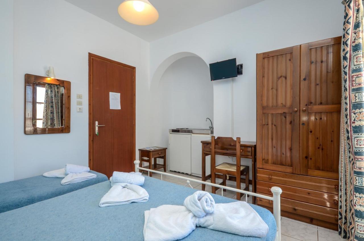 Depis Economy Studios & Apartments Naxos City Екстер'єр фото