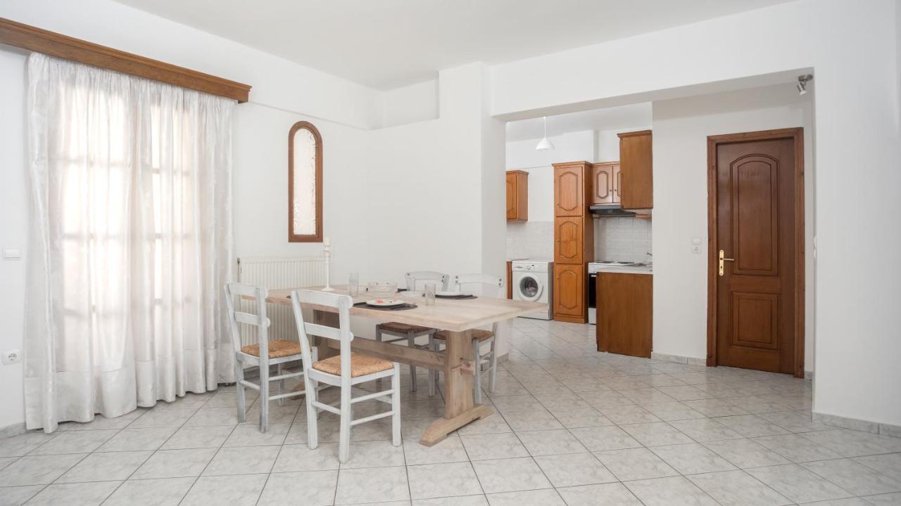 Depis Economy Studios & Apartments Naxos City Екстер'єр фото