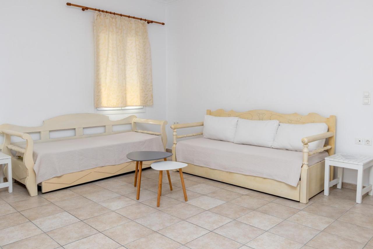 Depis Economy Studios & Apartments Naxos City Екстер'єр фото