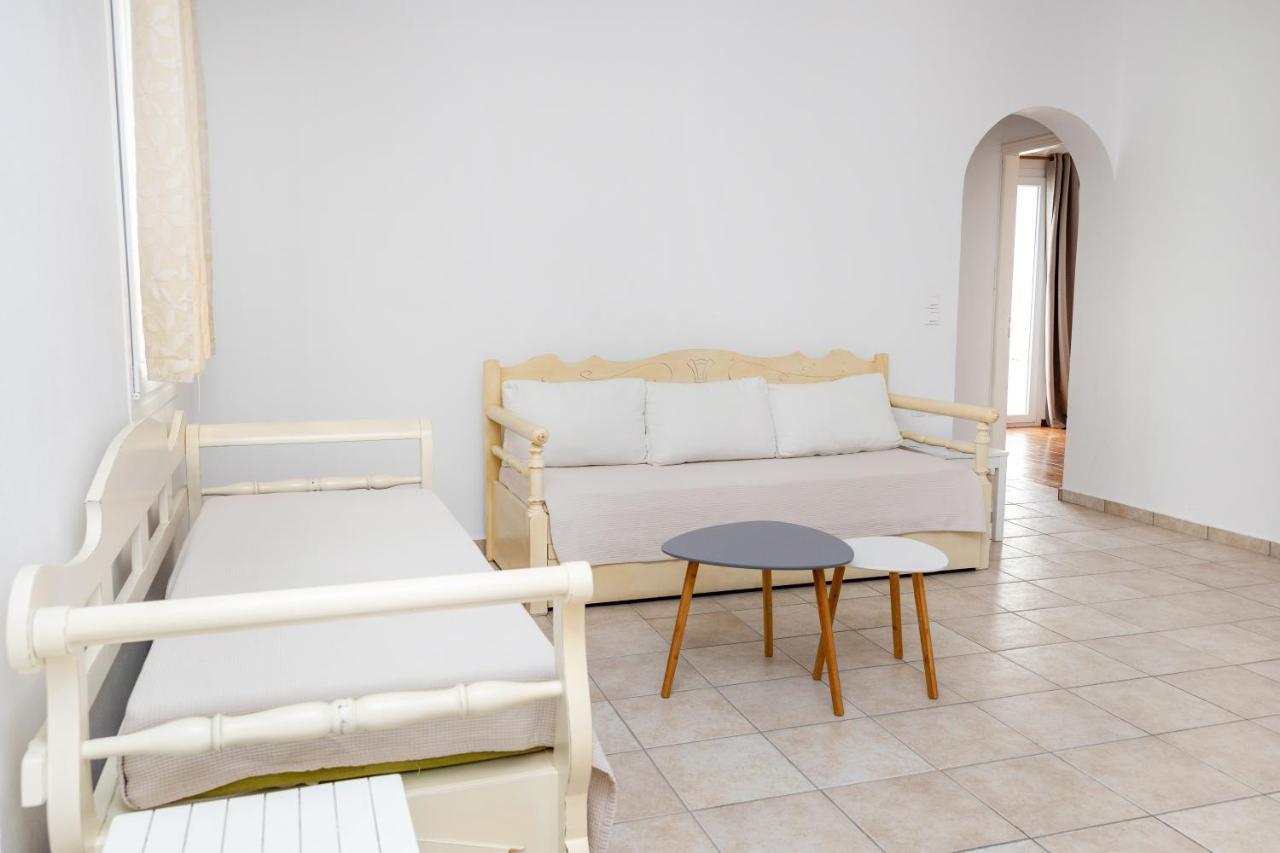 Depis Economy Studios & Apartments Naxos City Екстер'єр фото