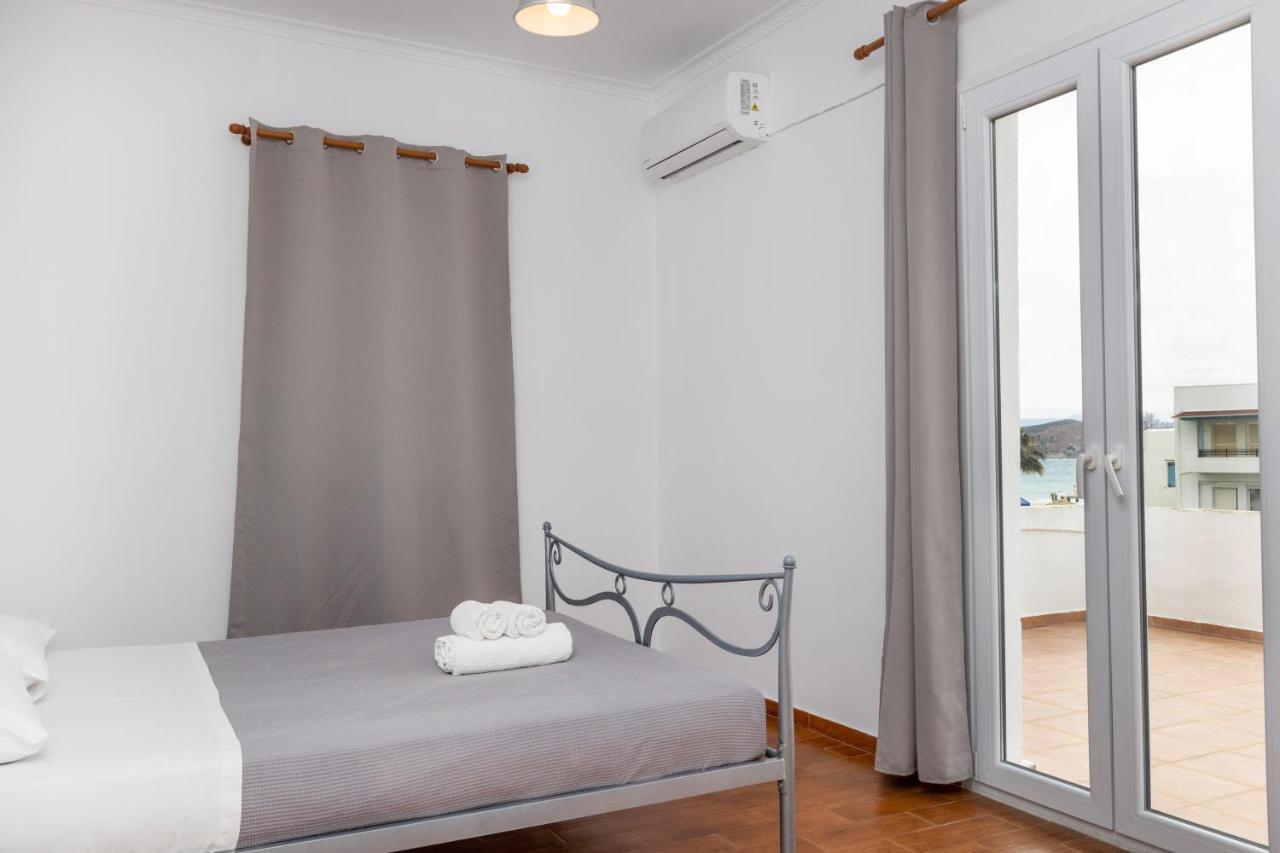 Depis Economy Studios & Apartments Naxos City Екстер'єр фото