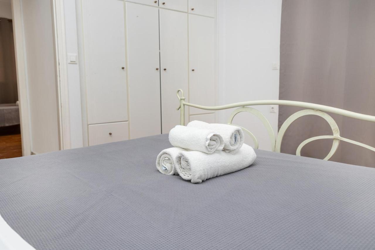 Depis Economy Studios & Apartments Naxos City Екстер'єр фото